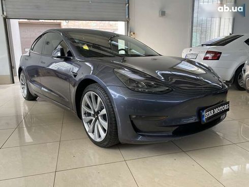 Tesla Model 3 2022 - фото 3