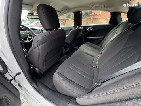 Chrysler 200 2016 - фото 3