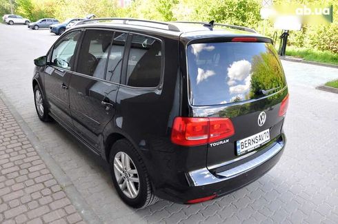 Volkswagen Touran 2012 - фото 4