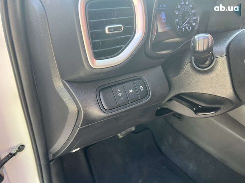 Hyundai Venue 2020 - фото 22