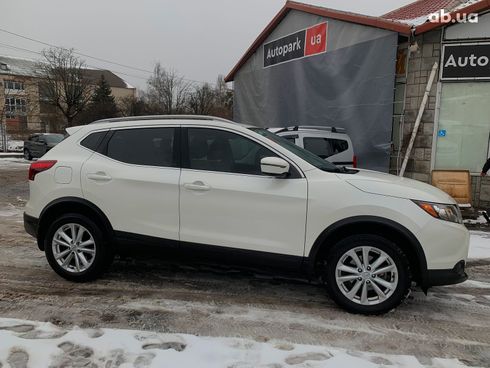 Nissan Rogue 2018 белый - фото 4