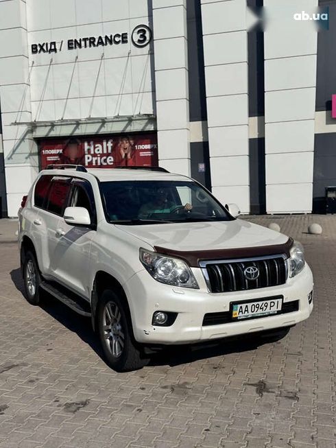 Toyota Land Cruiser Prado 2013 - фото 14
