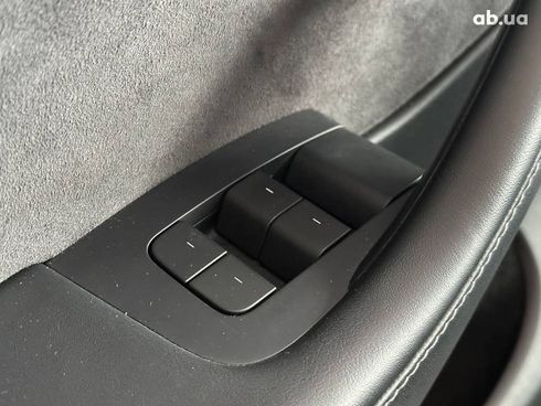 Tesla Model Y 2023 серый - фото 22