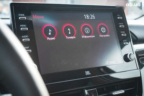 Toyota Camry 2023 - фото 25