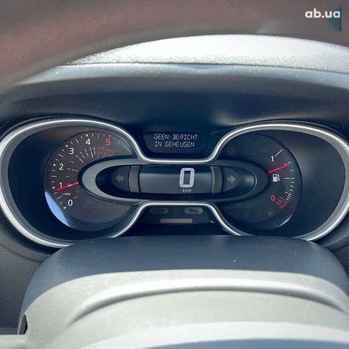 Renault Trafic 2021 - фото 25
