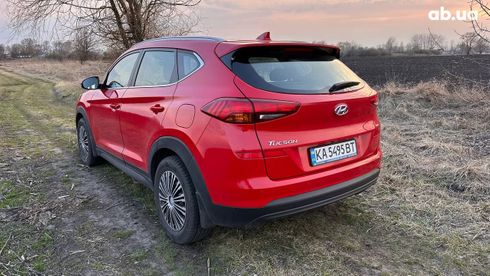 Hyundai Tucson 2020 красный - фото 3