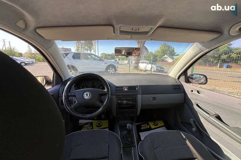 Skoda Fabia 2001 - фото 19