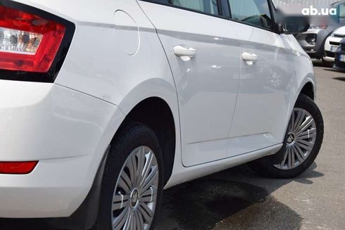 Skoda Fabia 2021 - фото 8