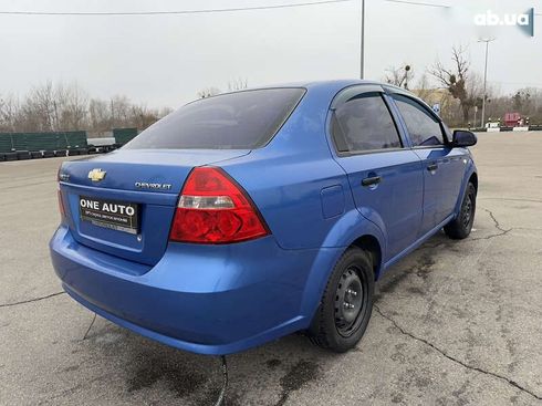 Chevrolet Aveo 2010 - фото 6