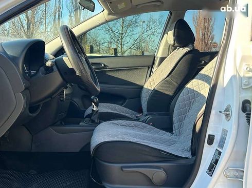 Hyundai i30 2011 - фото 13