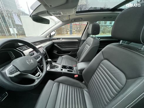 Volkswagen Passat 2023 - фото 26