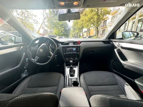 Skoda Octavia 2018 белый - фото 17
