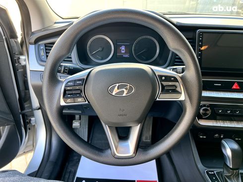 Hyundai Sonata 2017 серый - фото 17