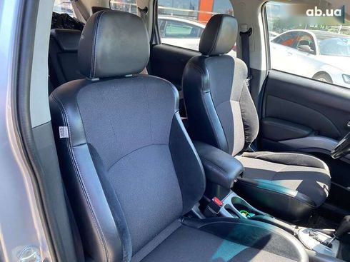 Mitsubishi Outlander 2012 - фото 24