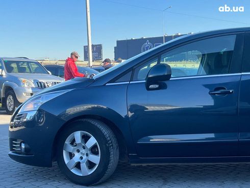 Peugeot 5008 2012 синий - фото 3