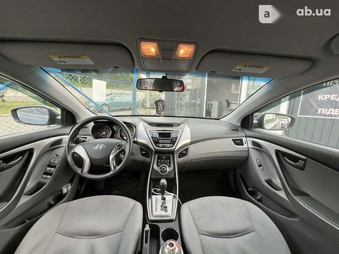 Hyundai Elantra 2013 - фото 15