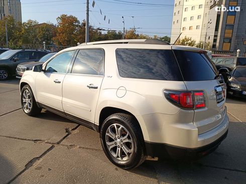 GMC Acadia 2015 белый - фото 4