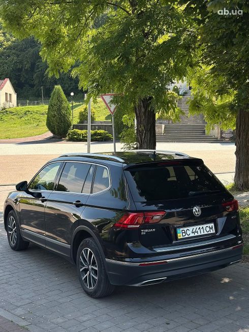 Volkswagen Tiguan Allspace 2019 черный - фото 8
