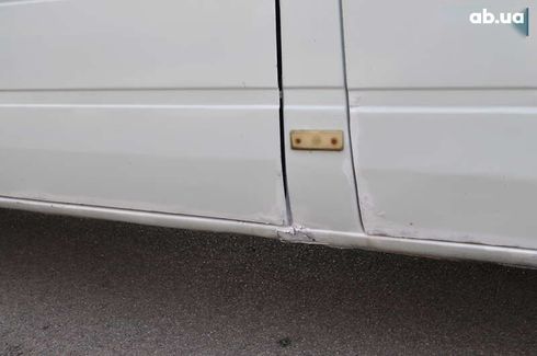 Mercedes-Benz Sprinter 2000 - фото 21