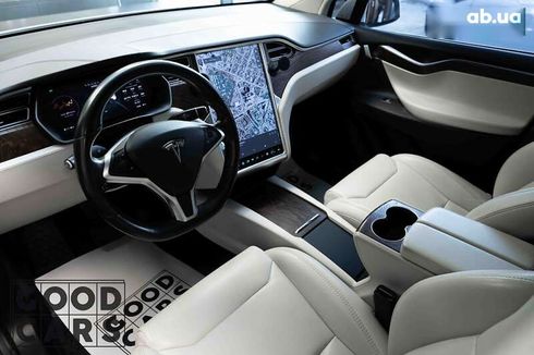 Tesla Model X 2017 - фото 15