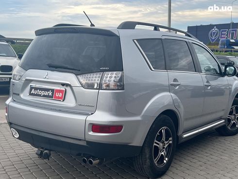 Mitsubishi Outlander 2012 серый - фото 17