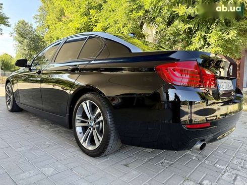 BMW 5 серия 2015 - фото 20