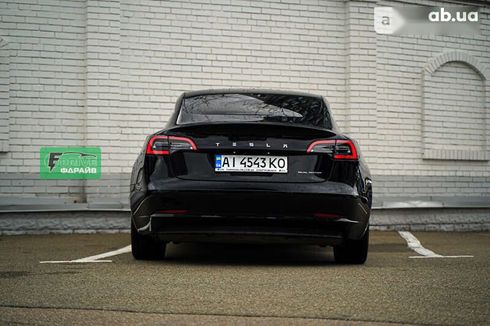 Tesla Model 3 2019 - фото 11