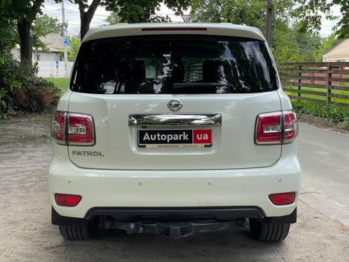 Nissan Patrol 2013 белый - фото 11