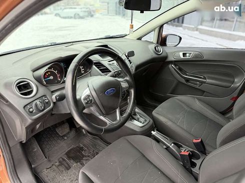 Ford Fiesta 2016 - фото 15