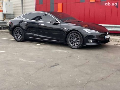 Tesla Model S 2018 - фото 7