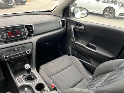 Kia Sportage 2016 белый - фото 22