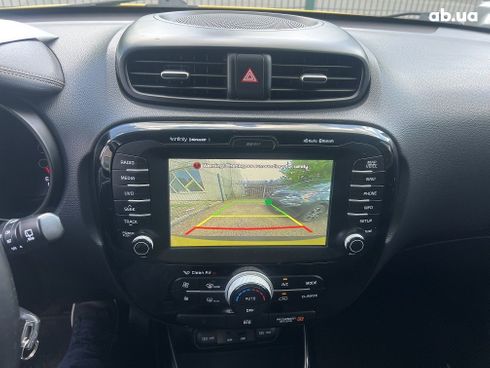 Kia Soul 2015 желтый - фото 8
