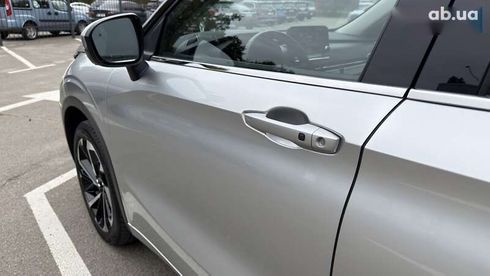 Mitsubishi Outlander 2022 - фото 11
