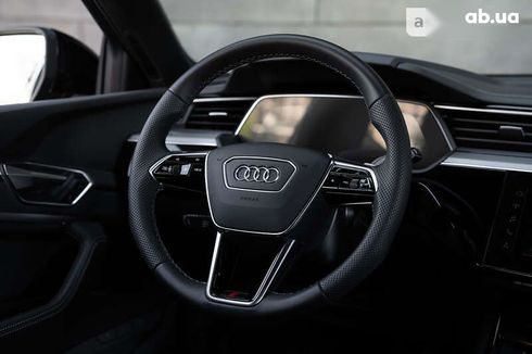 Audi e-tron S 2021 - фото 15