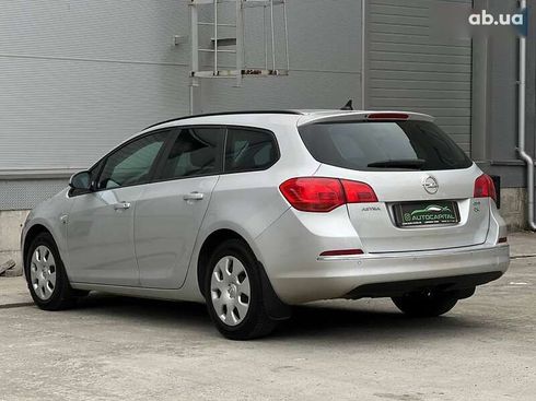 Opel Astra 2012 - фото 8