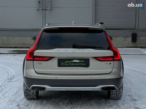 Volvo V90 Cross Country 2017 - фото 7