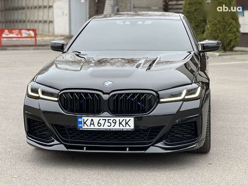 BMW 5 серия 2019 - фото 12