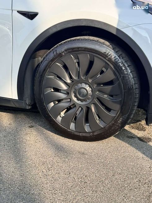 Tesla Model Y 2021 - фото 6