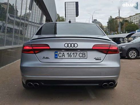 Audi A8 2017 - фото 6