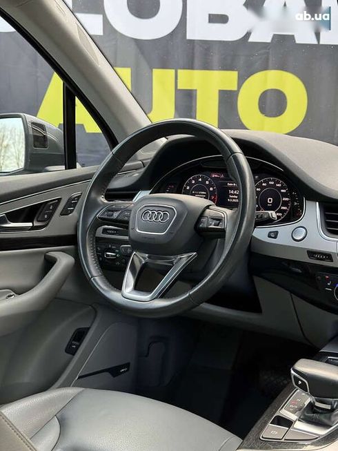 Audi Q7 2018 - фото 25