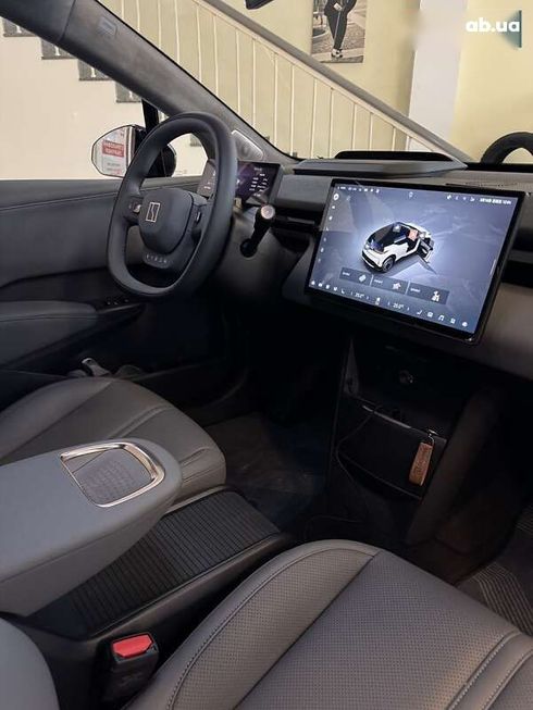 Zeekr 001 2023 - фото 8