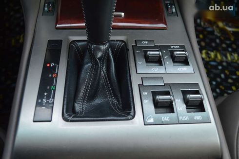 Lexus GX 2012 - фото 27