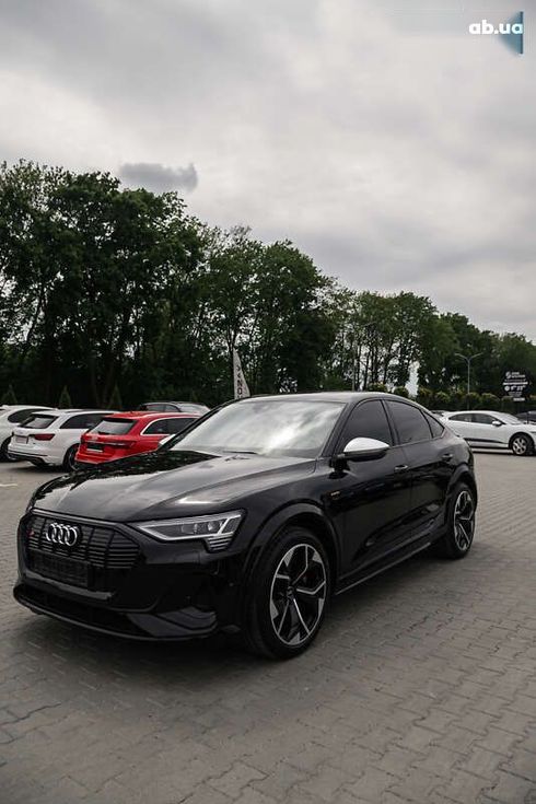 Audi E-Tron 2021 - фото 27