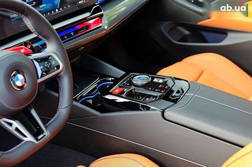 BMW M5 2024 - фото 27