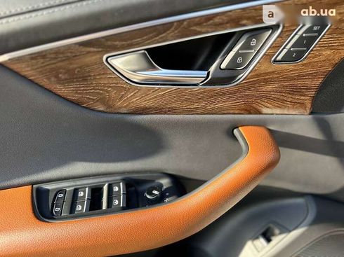 Audi Q8 2021 - фото 13