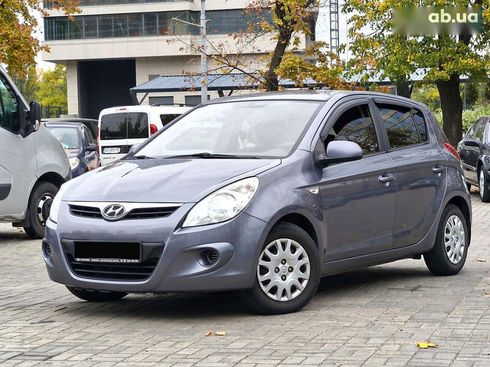 Hyundai i20 2012 - фото 2