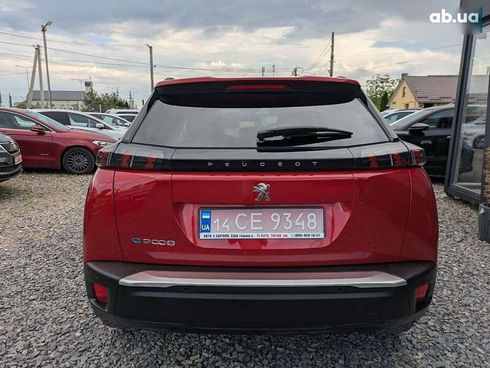 Peugeot e-2008 2022 - фото 8