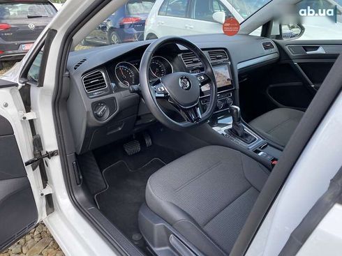 Volkswagen e-Golf 2020 - фото 14