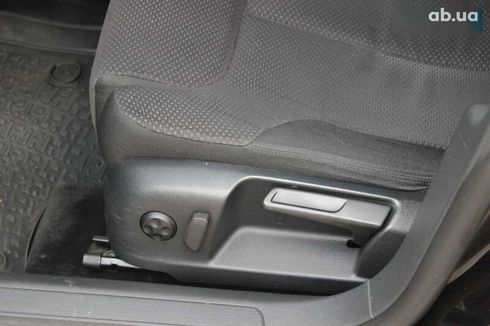 Volkswagen Passat 2009 - фото 17