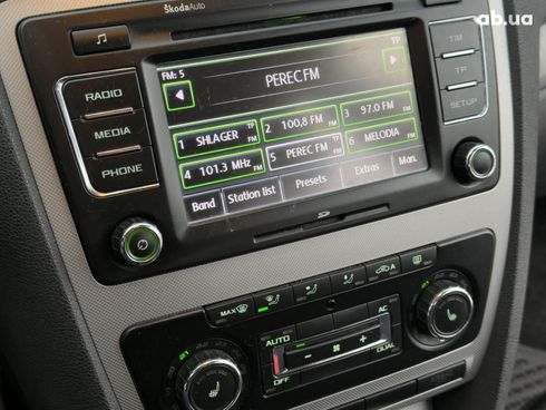 Skoda Octavia 2011 синий - фото 19